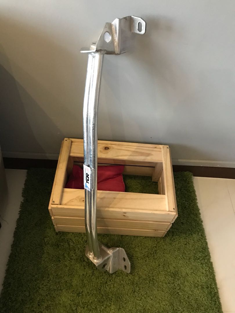 A4 B8 Strut Bar (Engine Bay), Car Accessories, Accessories on Carousell