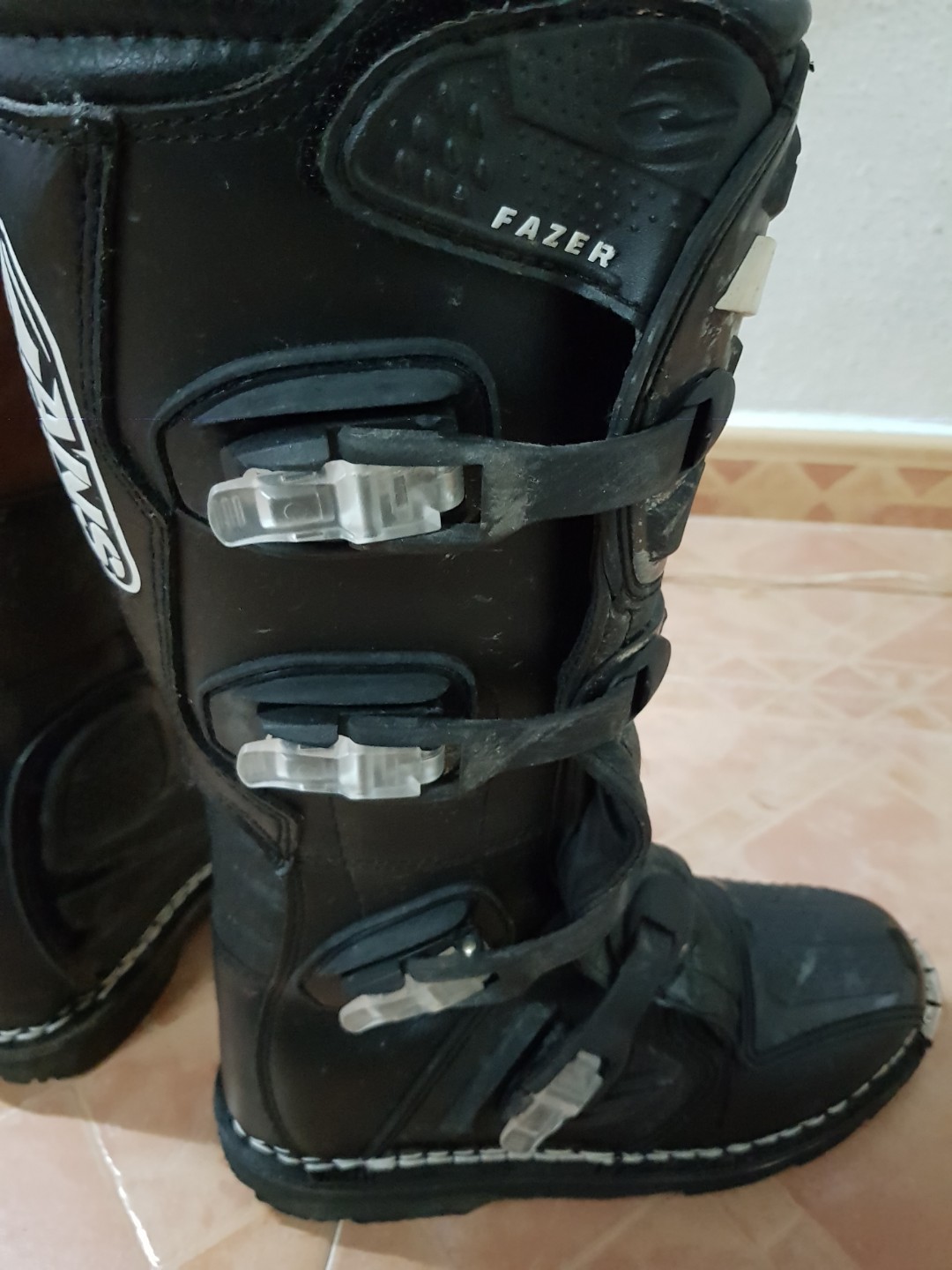 Answer fazer boots store