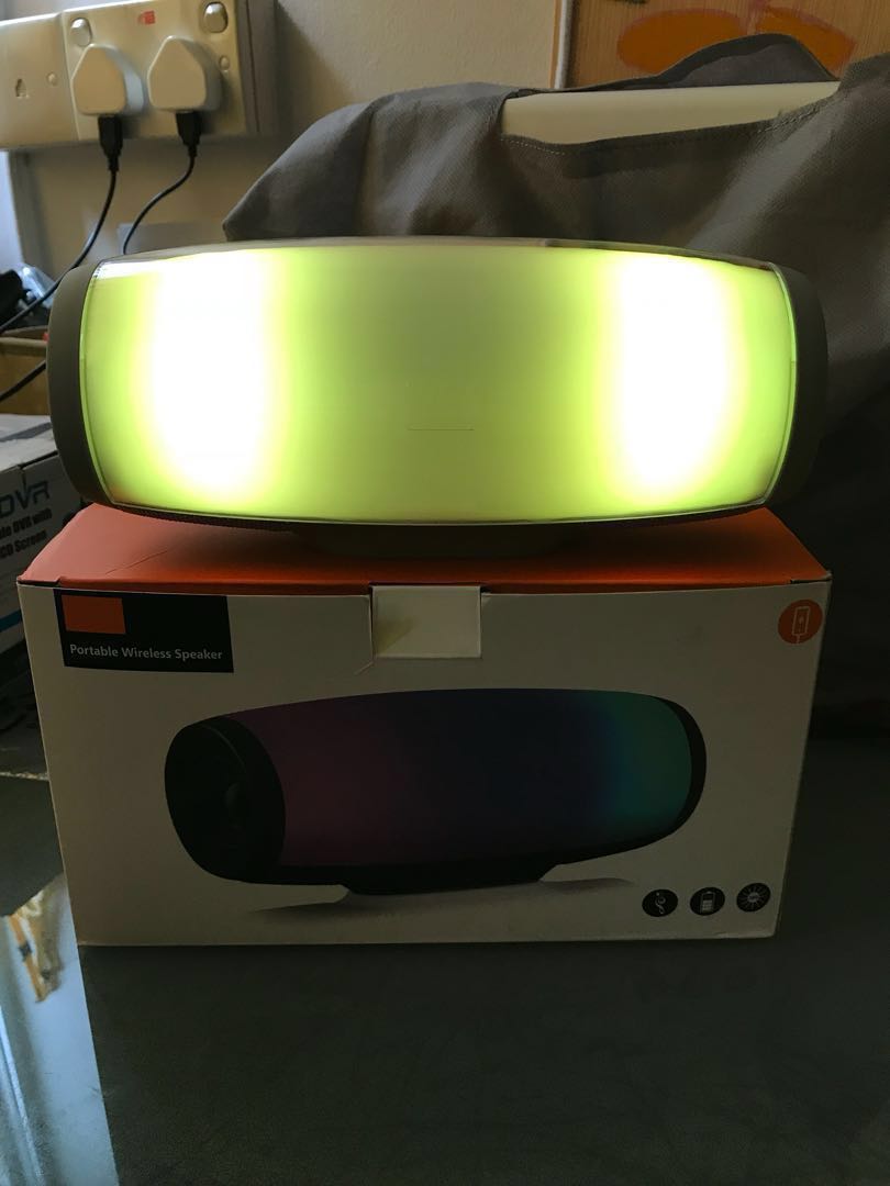 Bluetooth Speaker with Flashing Led Lights, Audio, Soundbars, Speakers