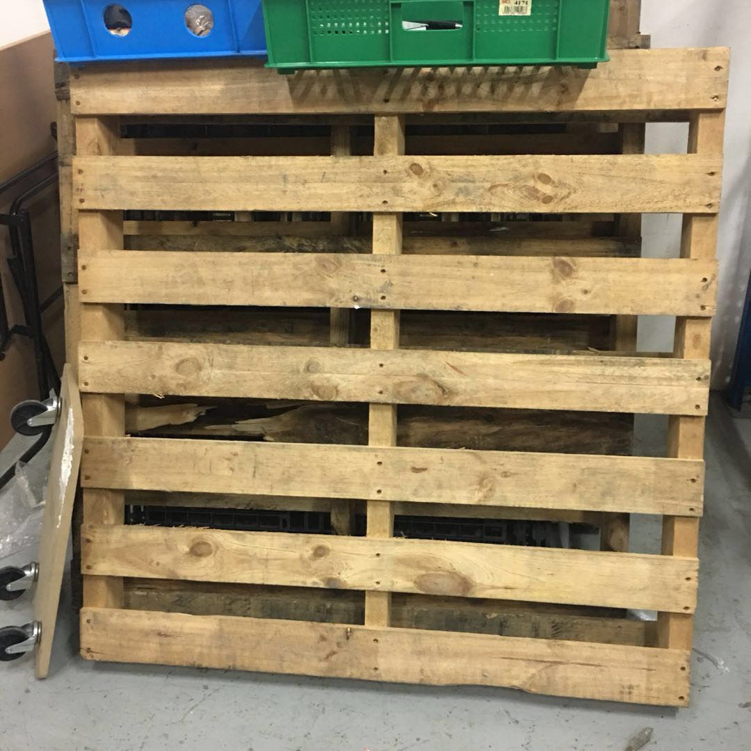 Free If U Buy Coffee Wooden And Plastic Pallet For Sale