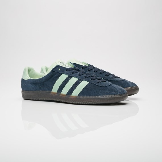 harga adidas padiham spzl