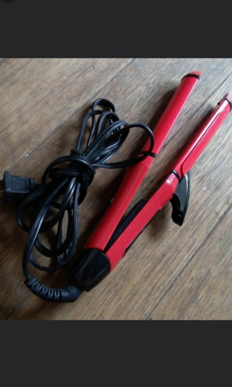 Red logo hair iron Clearance