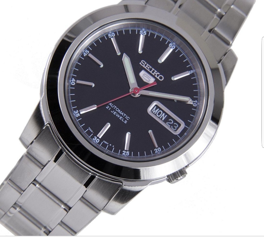 Seiko 5 red second hand 2025