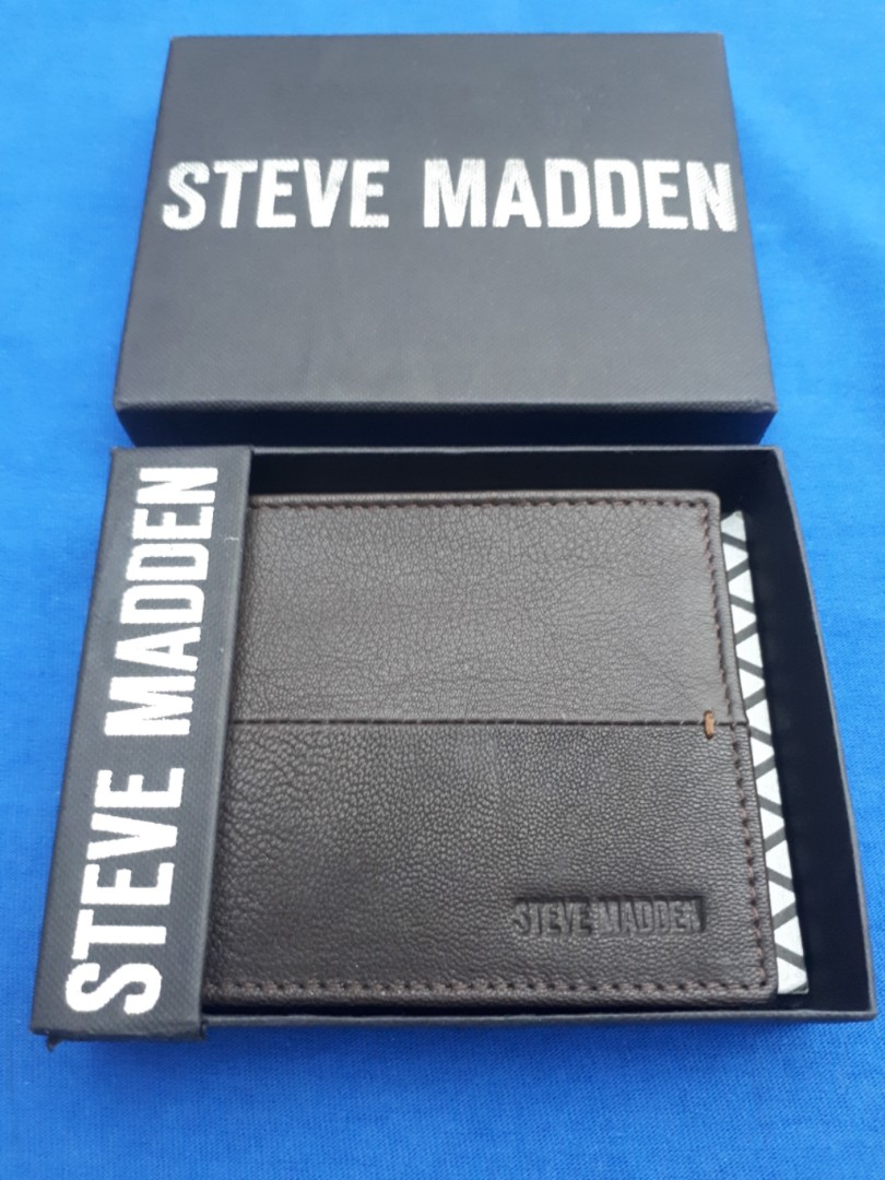 Steve Madden mens leather wallet (Category: Wallets & Card Holders) located in Quezon City. Submitted by blackdragon74 (Listing ID 171364054, Image 1). Description: Brandnew Authentic/Original/Legit Steve Madden mens genuine leather wallet For faster transaction please text/call 0975-3407399 Thank you for viewing my item...