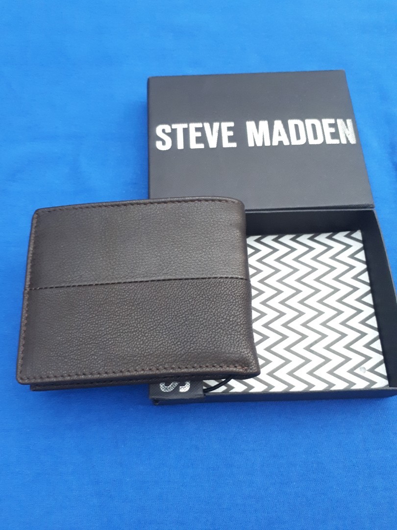 Steve Madden mens leather wallet (Category: Wallets & Card Holders) located in Quezon City. Submitted by blackdragon74 (Listing ID 171364054, Image 2). Description: Brandnew Authentic/Original/Legit Steve Madden mens genuine leather wallet For faster transaction please text/call 0975-3407399 Thank you for viewing my item...