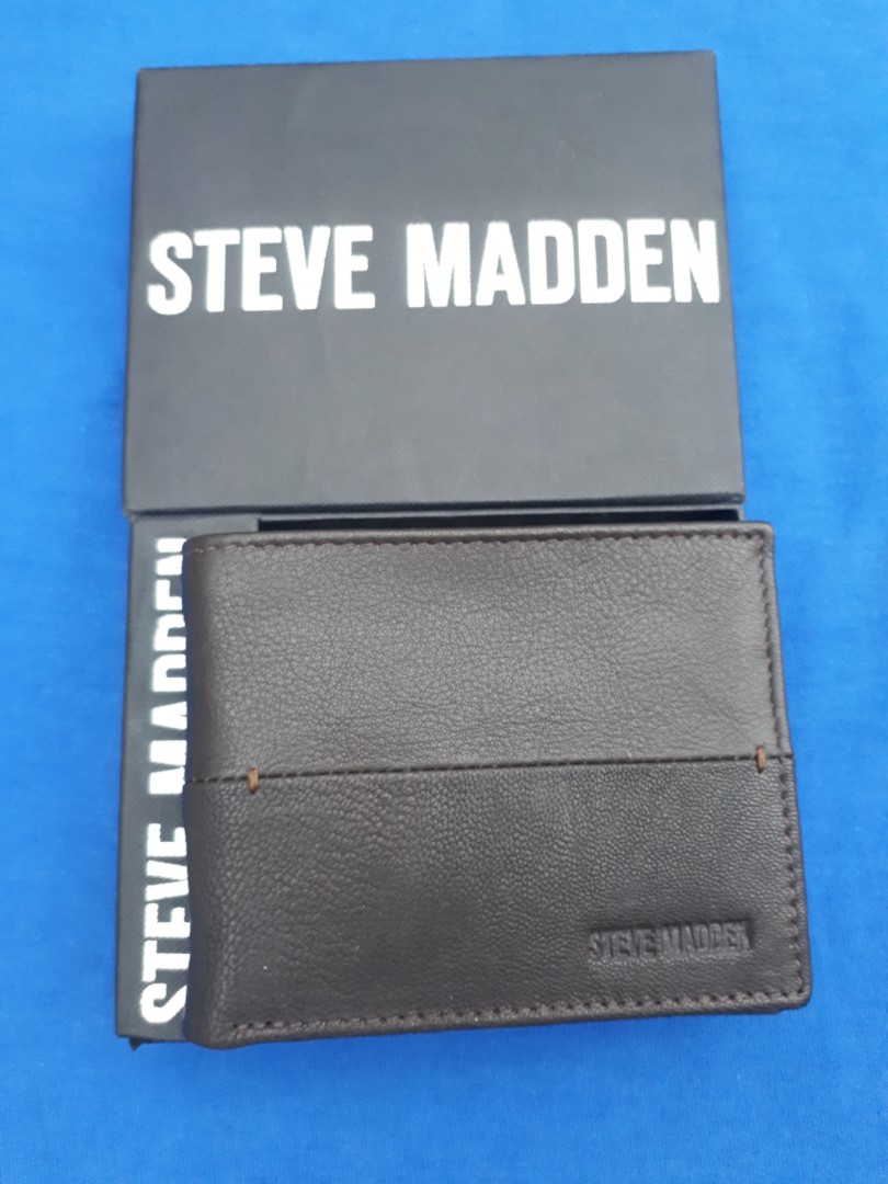 Steve Madden mens leather wallet (Category: Wallets & Card Holders) located in Quezon City. Submitted by blackdragon74 (Listing ID 171364054, Image 3). Description: Brandnew Authentic/Original/Legit Steve Madden mens genuine leather wallet For faster transaction please text/call 0975-3407399 Thank you for viewing my item...