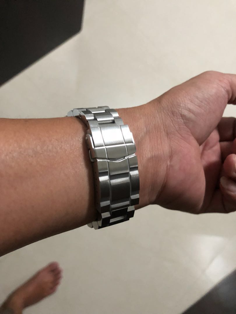 Strapcode Hexad Oyster bracelet for Seiko mm300, Men's Fashion, Watches