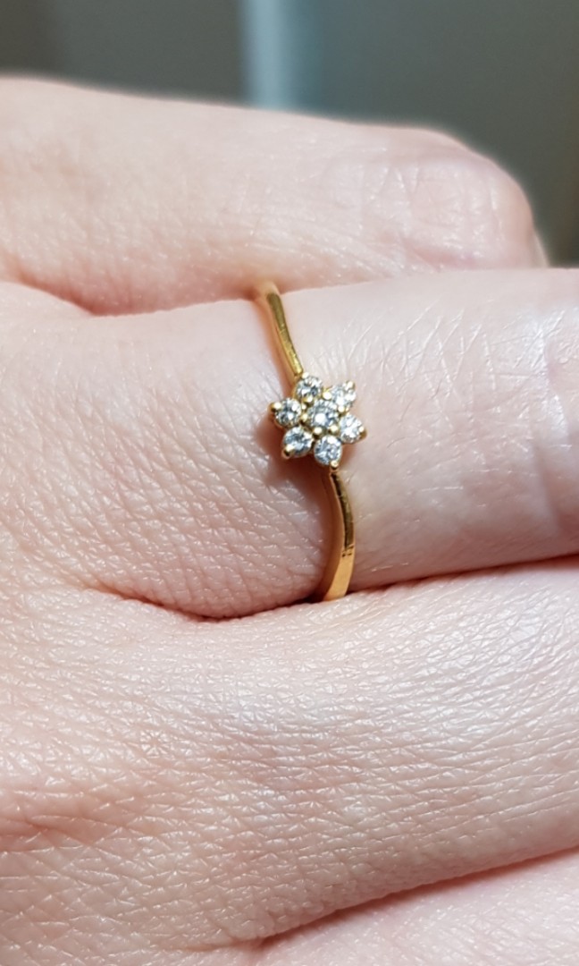 Gold flower engagement ring best sale