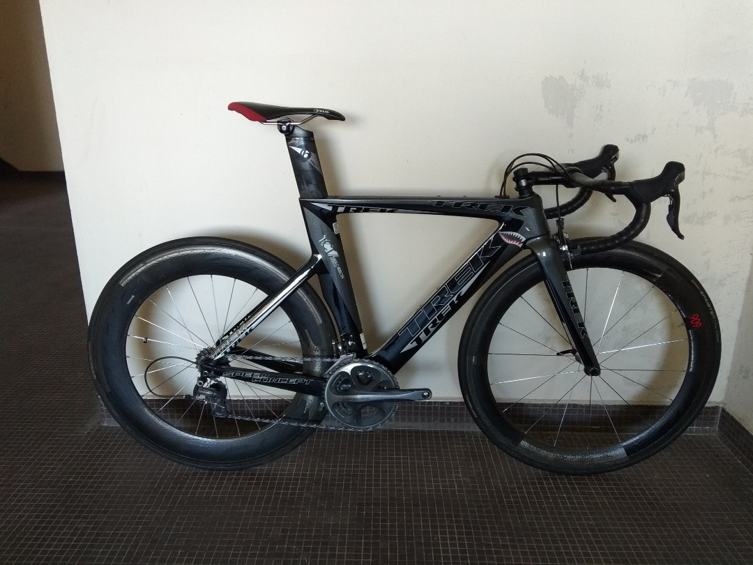 trek aero road bike