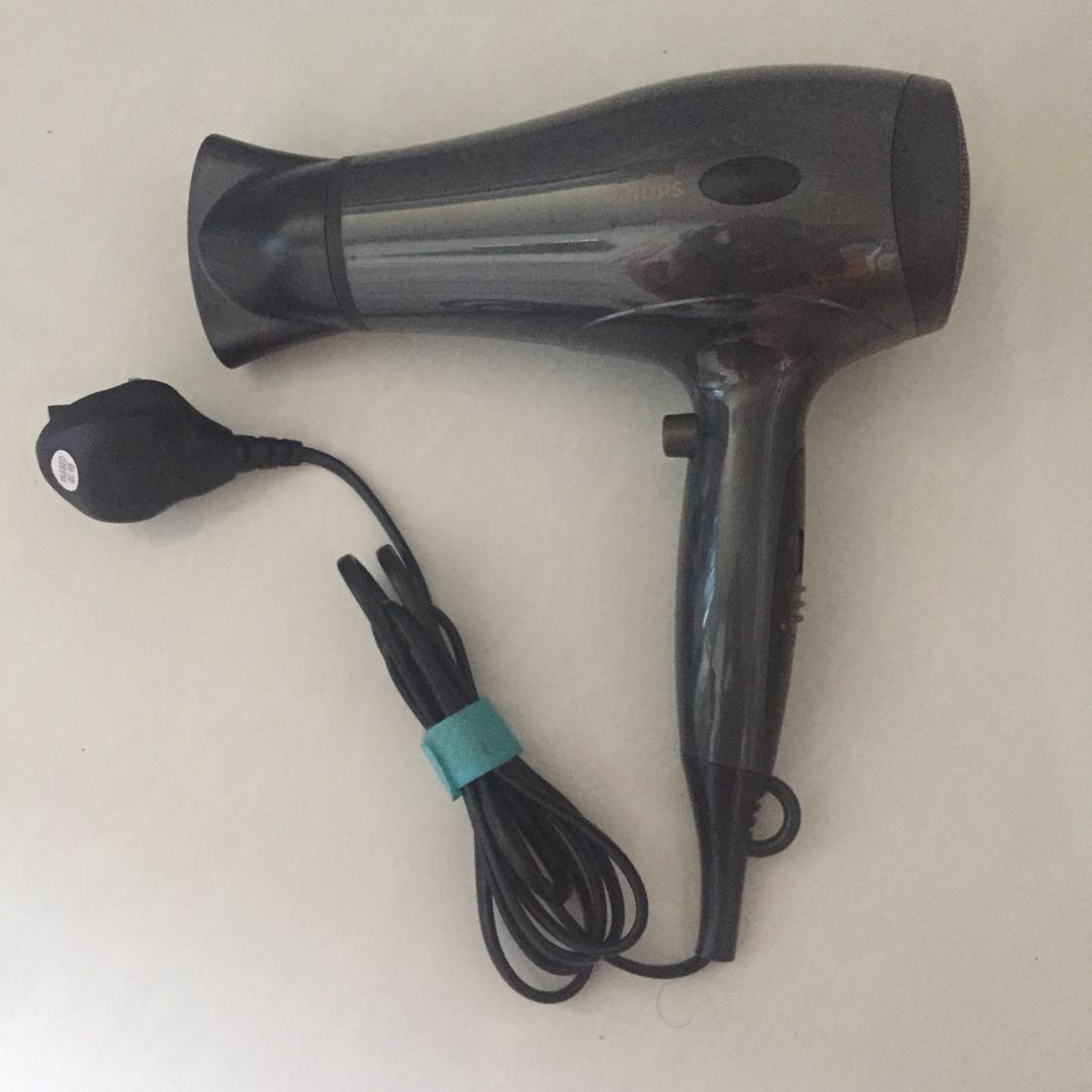 Best hairdryer!) Philips HP4935 SalonDry Active Ion Hair Dryer, Beauty &  Personal Care, Hair on Carousell