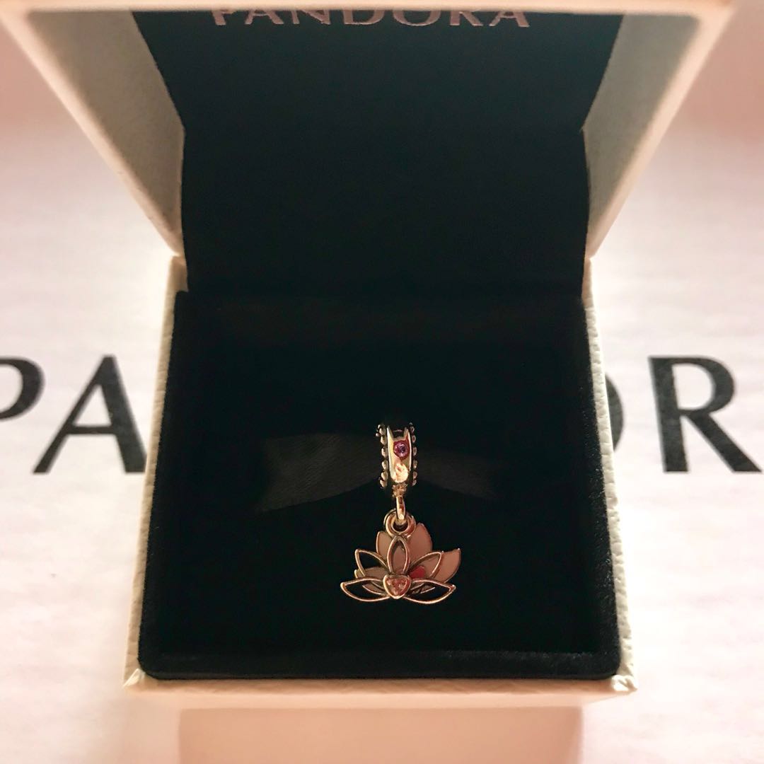 Pandora Lotus Flower Necklace 2024 www.alhudapk