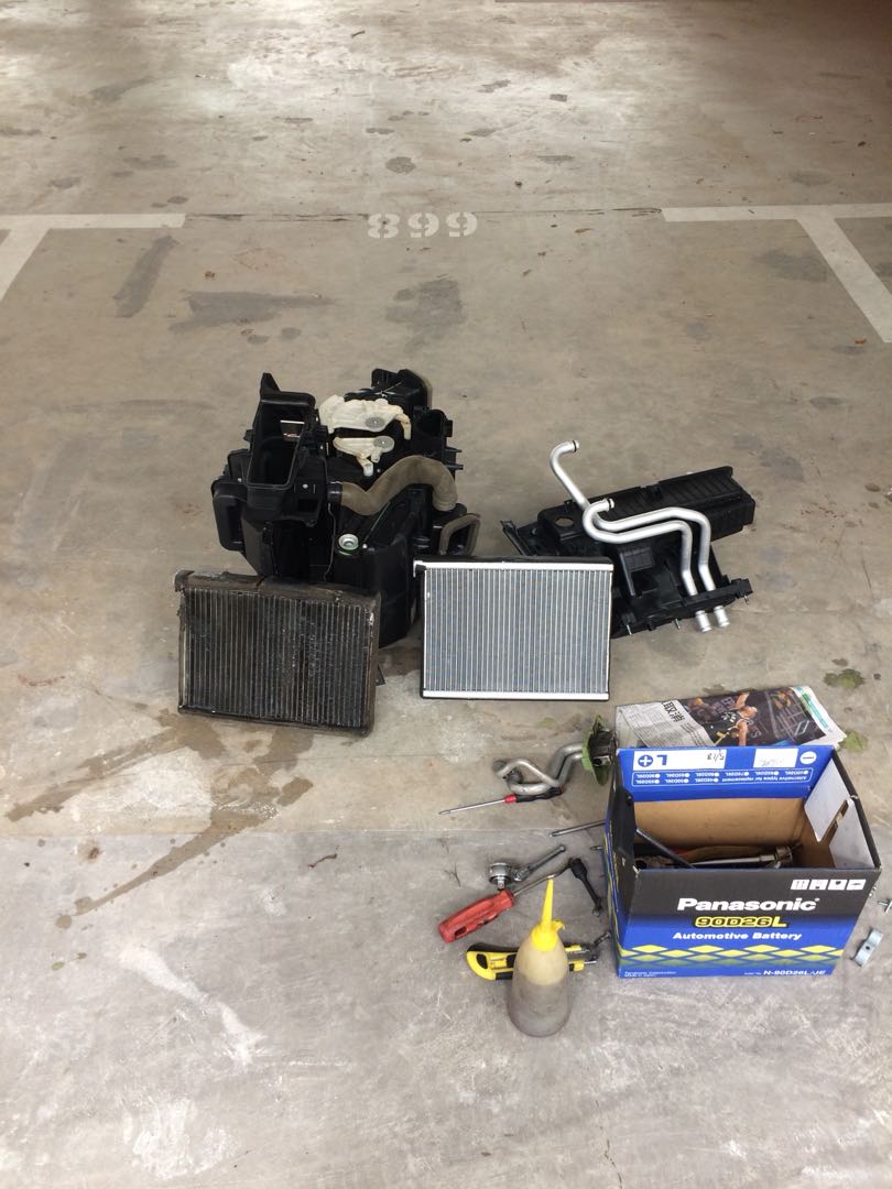 CAR AIR CON SERVICE FOR HAPPY CUSTOMER NISSAN NV350 VEHICLE AIR CON