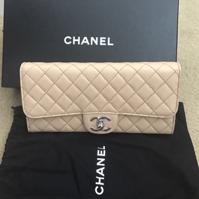 Chanel store beige clutch