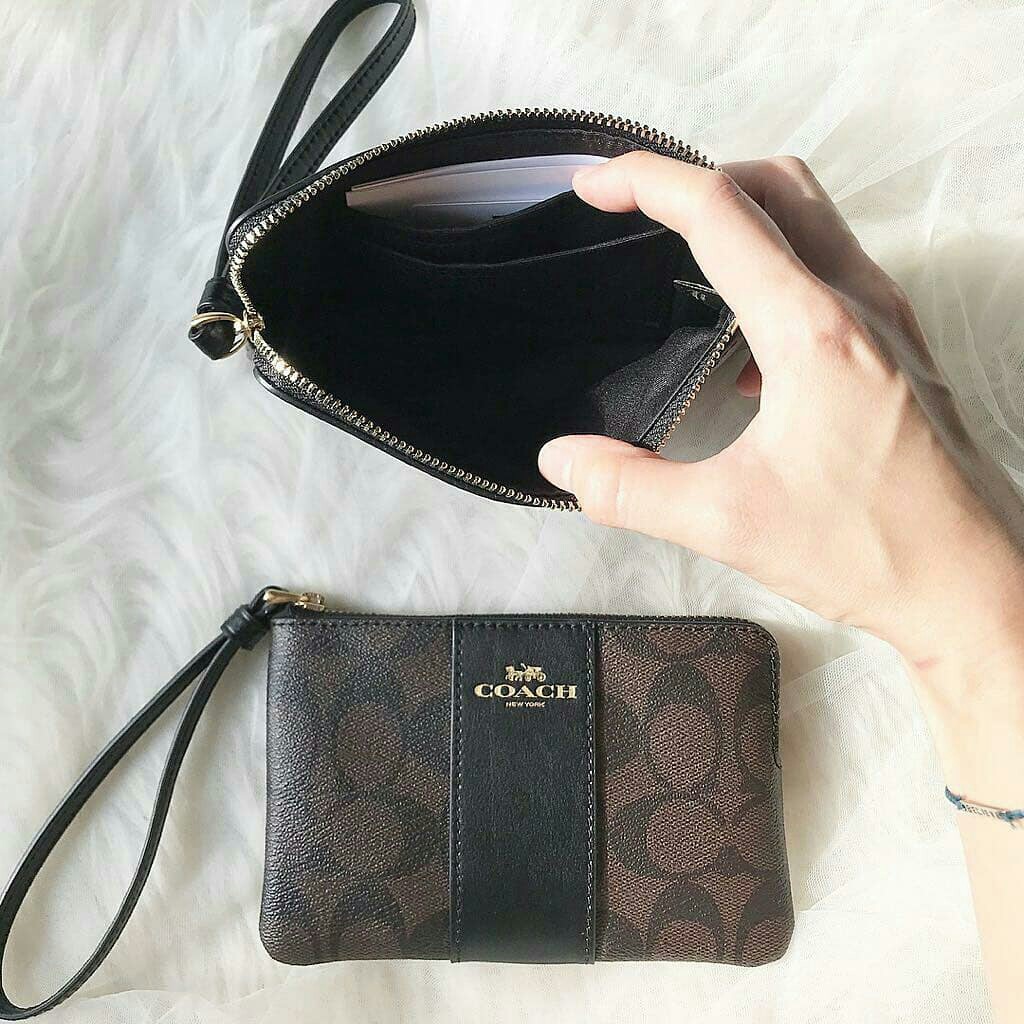 Coach wristlet dimensions new arrivals