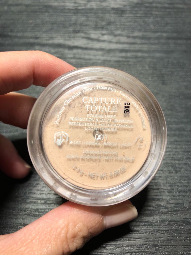 Capture totale outlet loose powder