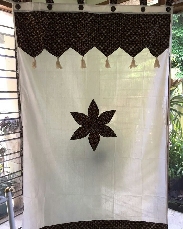 Unduh 960 Koleksi Gambar Gorden Batik Paling Bagus Gratis