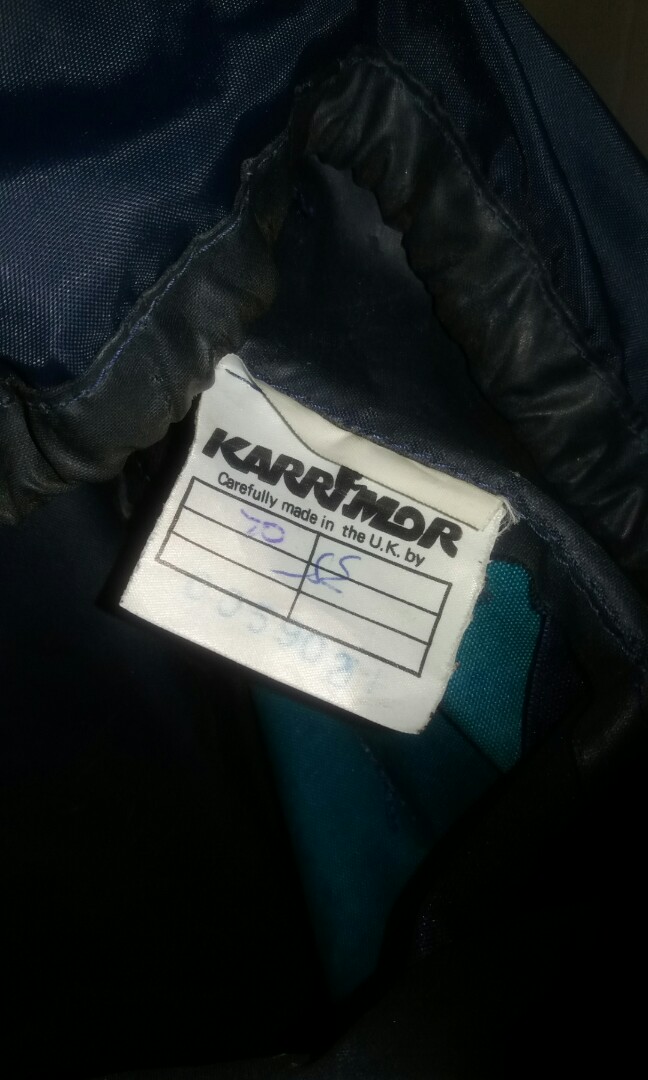 KARRIMOR HOT ICE 30 UK, Men's Fashion, Bags, Belt bags, Clutches and