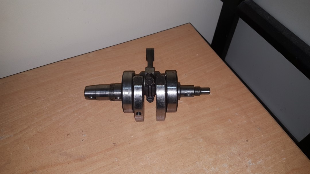 Ktm rc 200 on sale crankshaft price