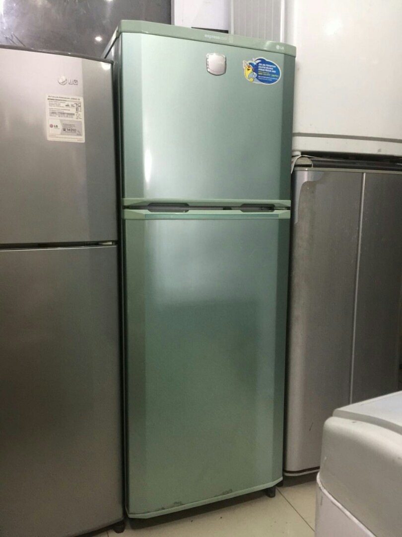 Kulkas 2 Pintu Lg Vitamin Cantik Tinggi Sehat Serba Serbi Di Carousell