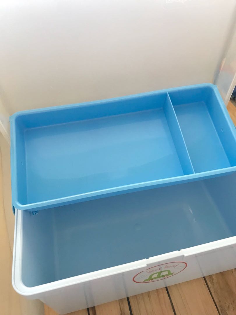 Mothercare Beep Beep Bath Box (Category: Other Baby Bathing & Changing Needs) located in Lipa City. Submitted by lifestyled (Listing ID 171492126, Image 3). Description: Seldom used Mothercare Baby Bath box Great for organizing baby stuff Perfect for travelling 8/10 condition 💯 Authentic.