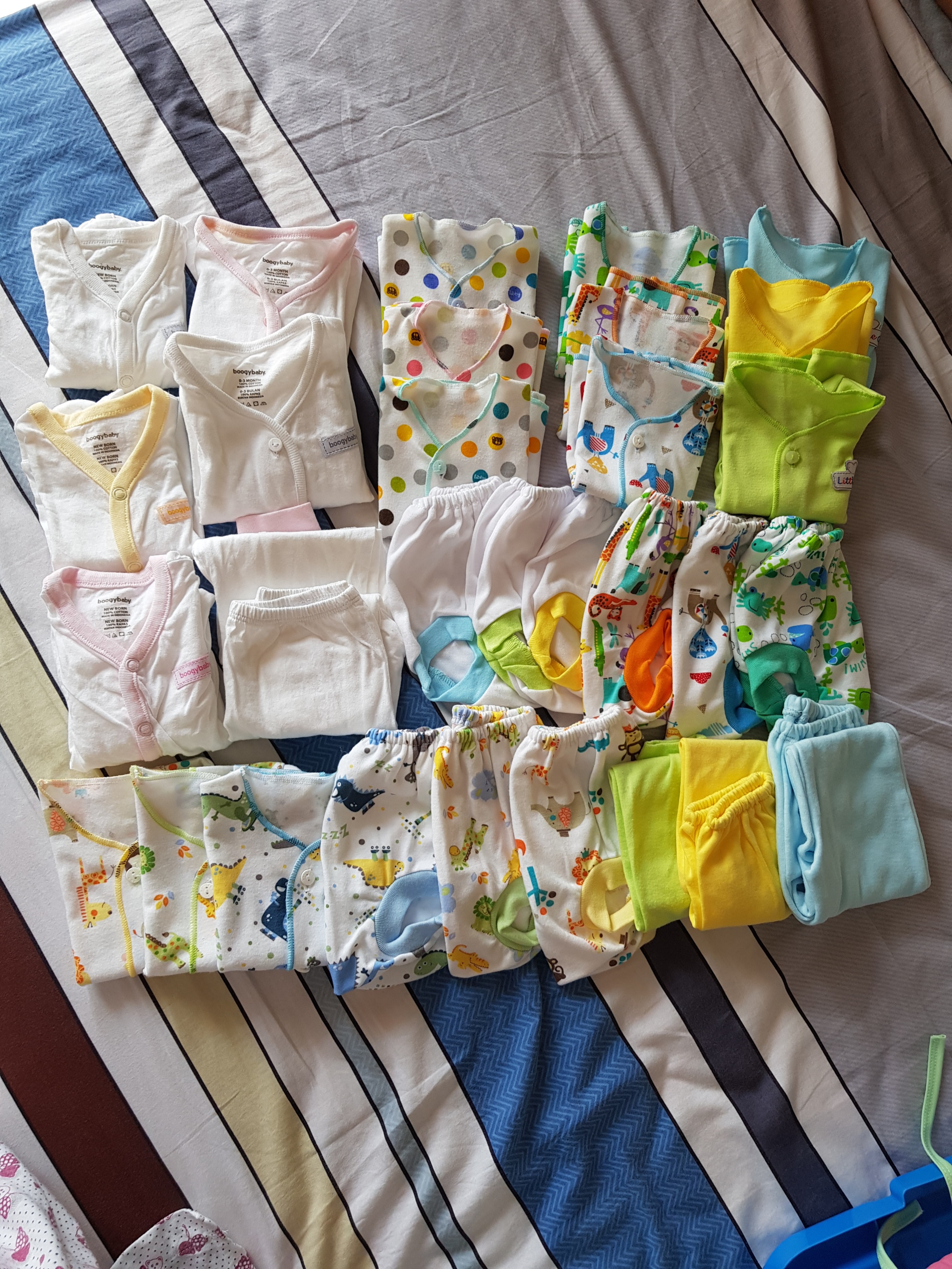 Newborn baby 2025 clothes bundle