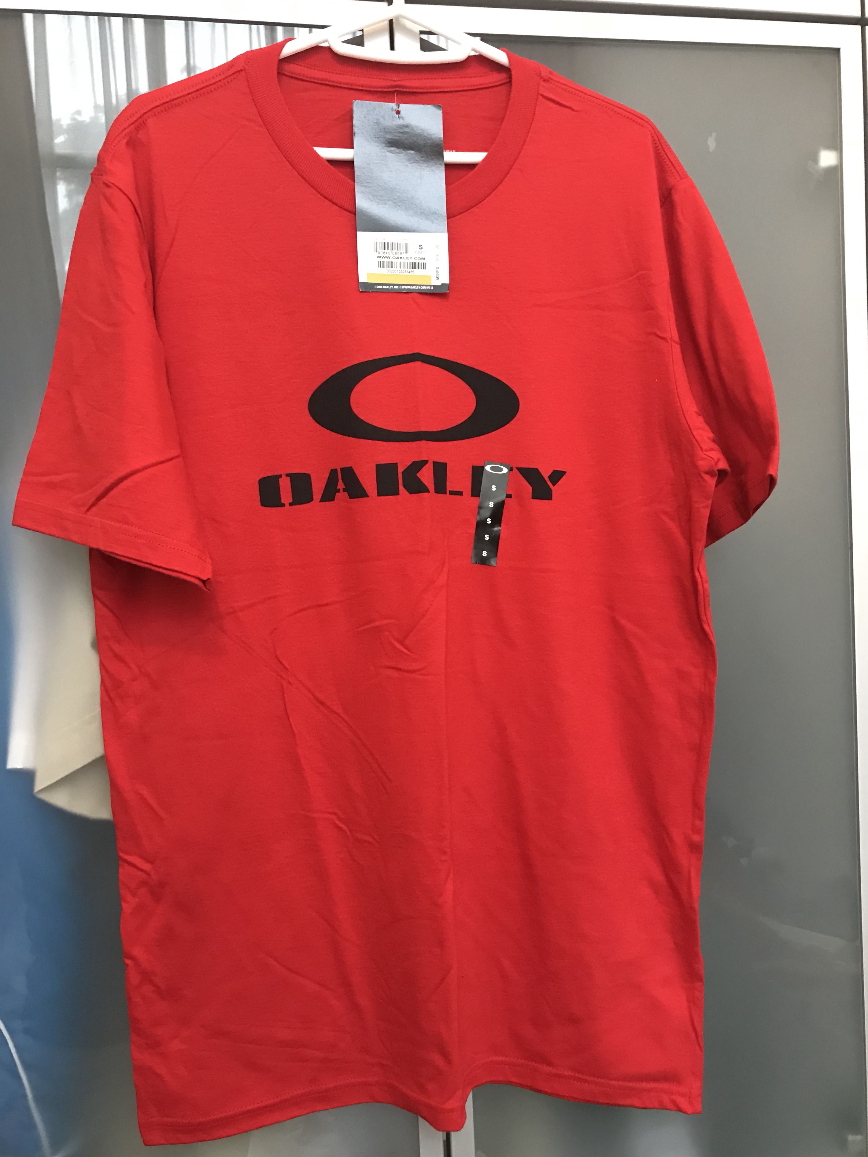 Oakley t shirt price store