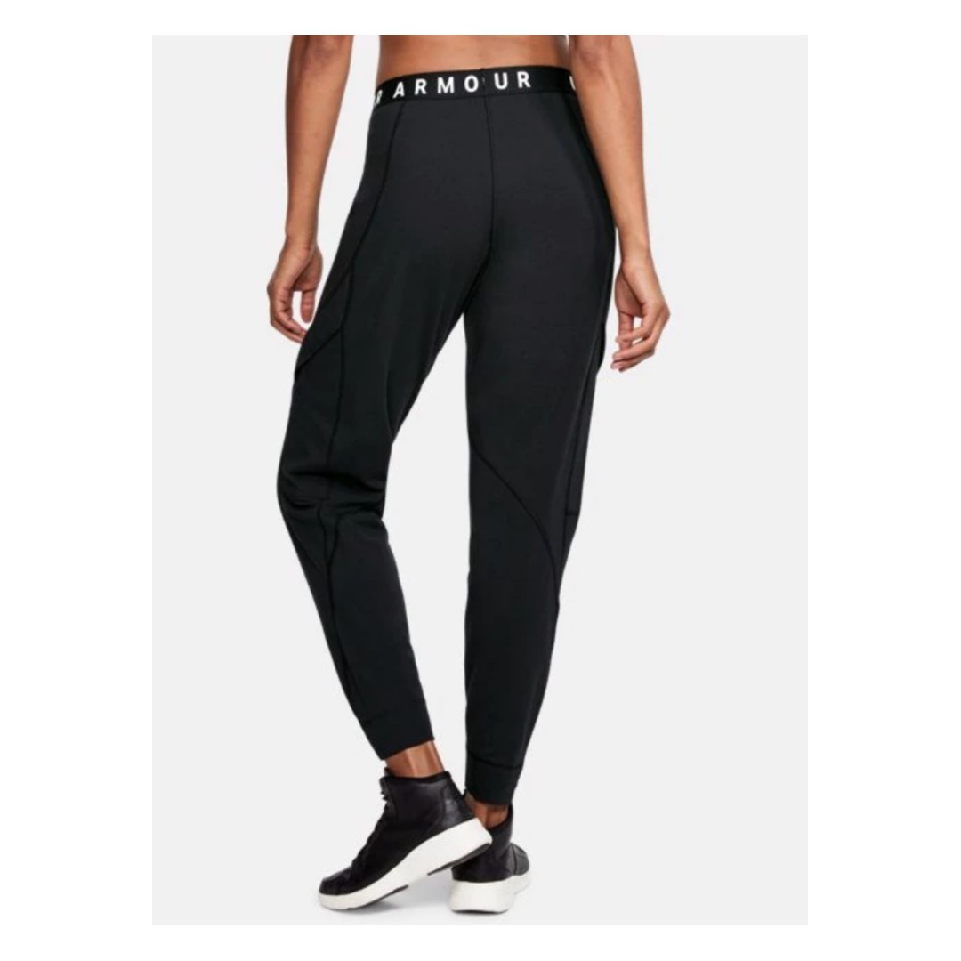 https://media.karousell.com/media/photos/products/2018/05/26/under_armour_woman_ua_favourite_utility_cargo_pants_bnwt_size_s_1527341798_656d35ab2