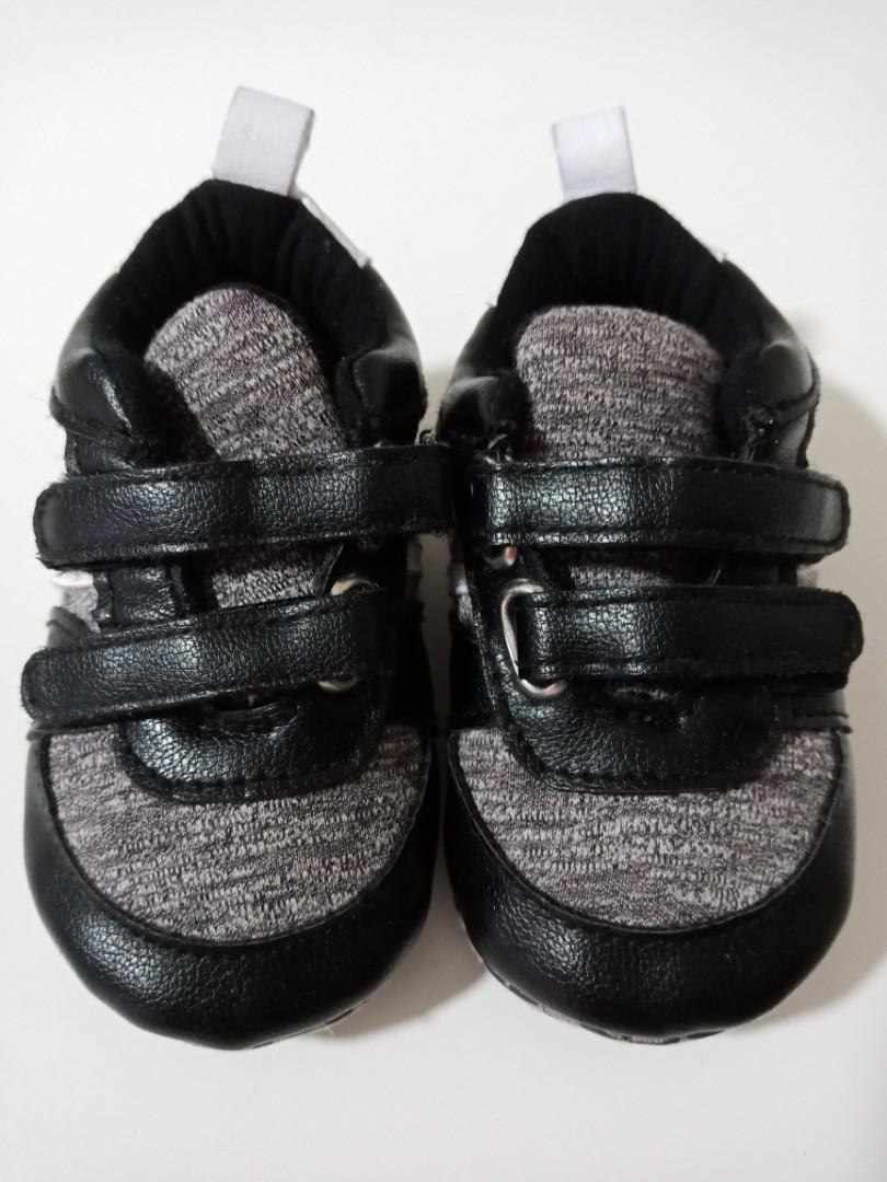 black baby shoes size 4