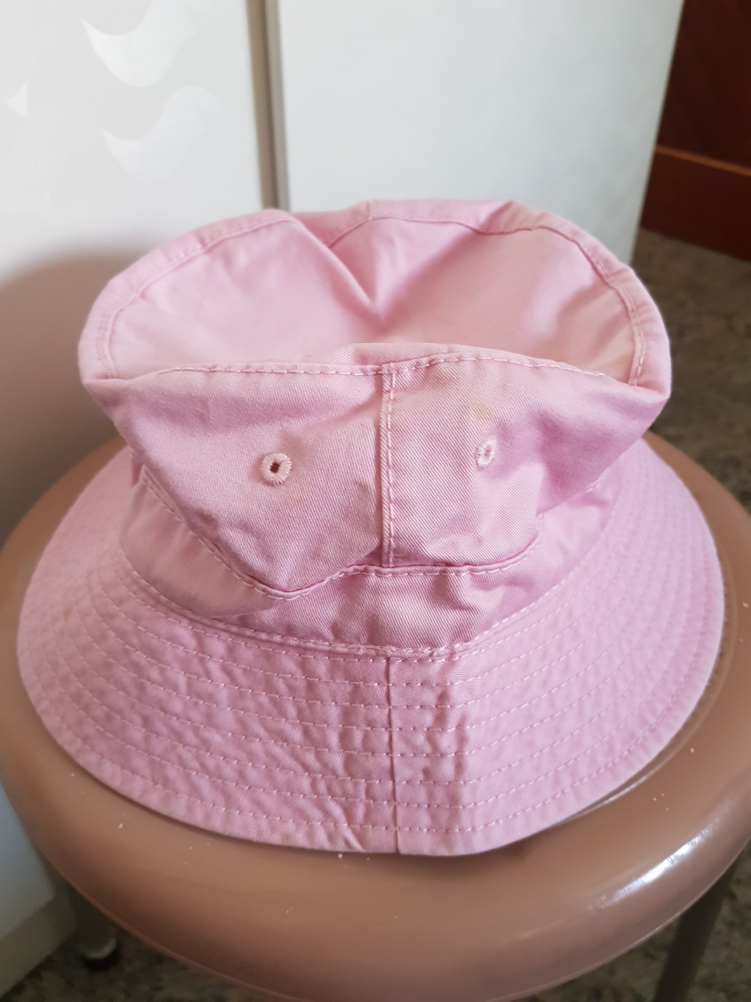 gap pink hat