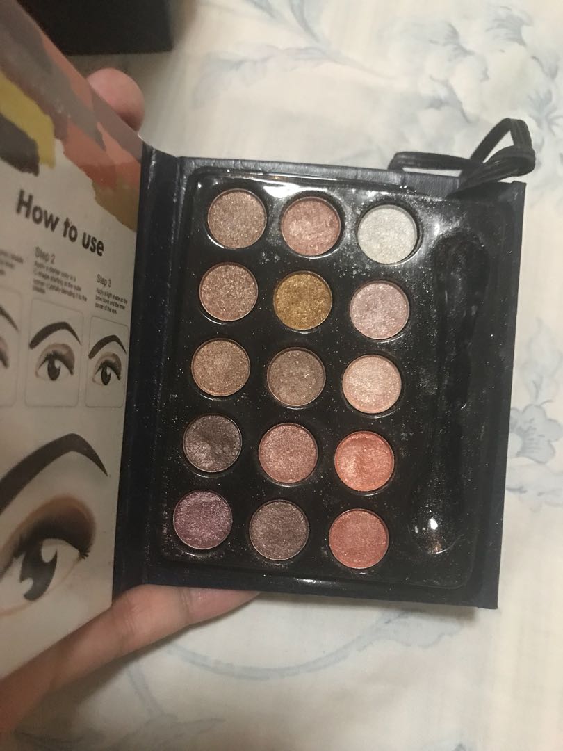Careline Pocket Palette Eyeshadow in Daydream, Beauty & Personal Care