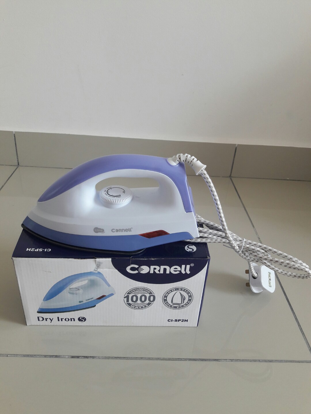 CORNELL Dry Iron (CISP2H), TV & Home Appliances, Kitchen Appliances