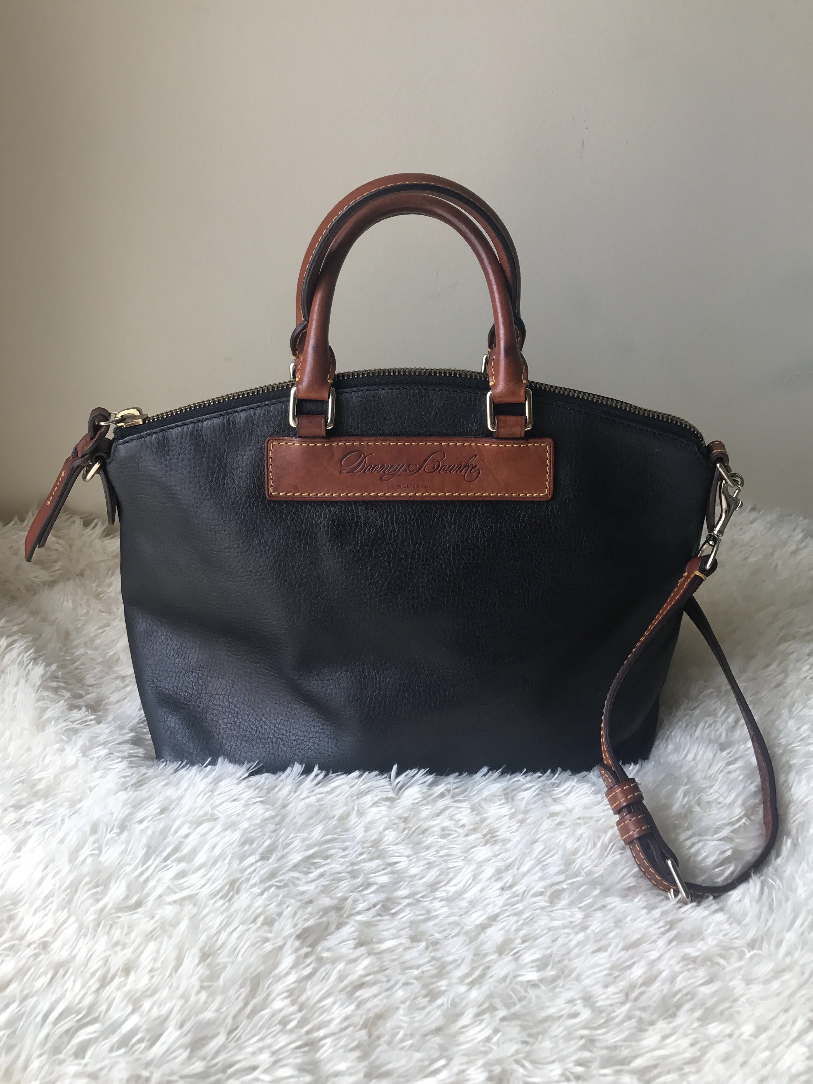 Dooney and bourke clearance genuine florentine vachetta leather