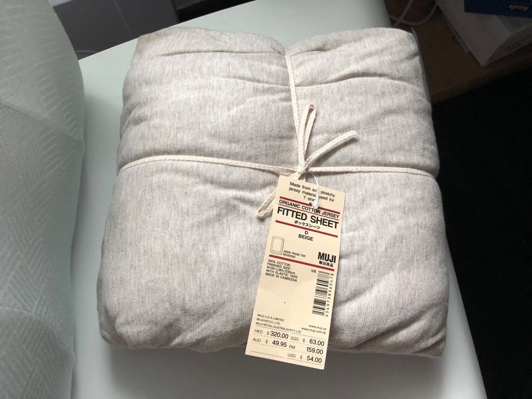 MUJI fitted bed sheet, Everything Else on Carousell