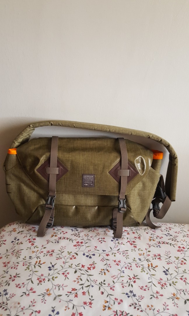 Outdoor research rangefinder hotsell messenger bag