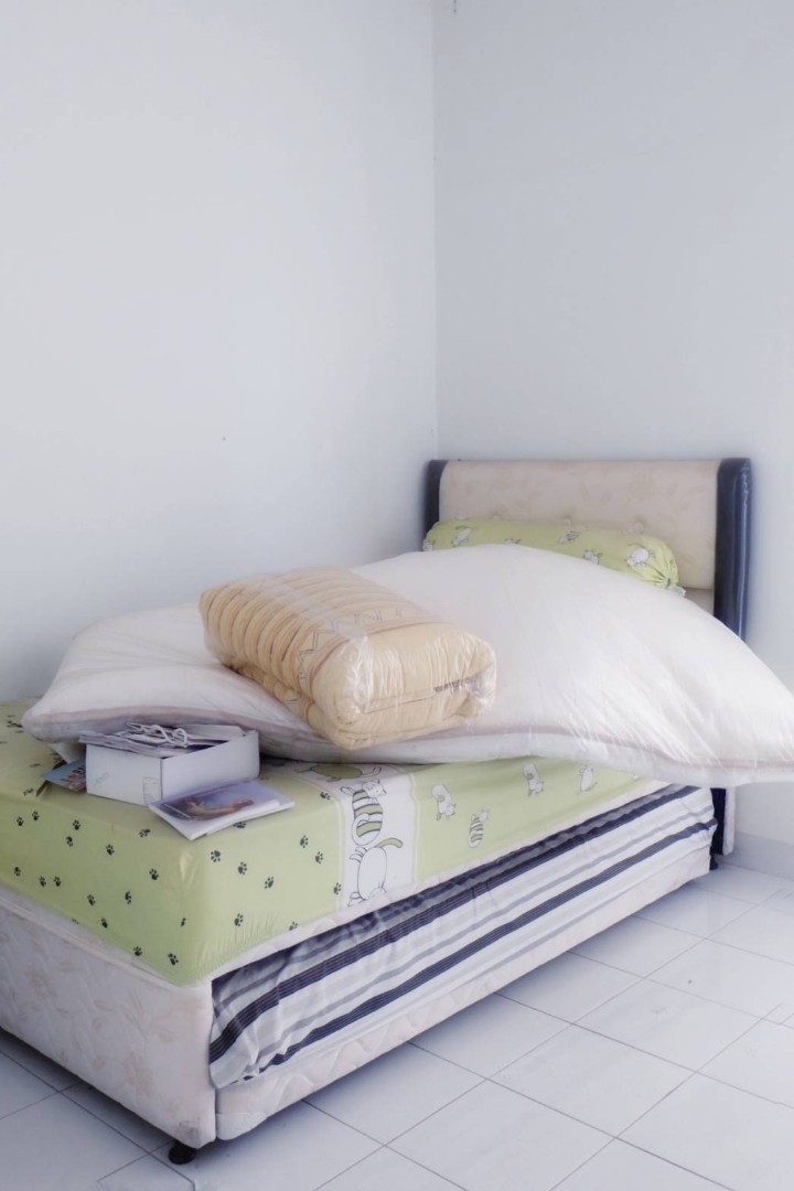 Spring Bed 2 In 1 Perabotan Rumah Di Carousell Nah istilah sofa ini berasal dari kata sopha yang memiliki arti sebagai tempat duduk seperti dipan atau tempat tidur. spring bed 2 in 1