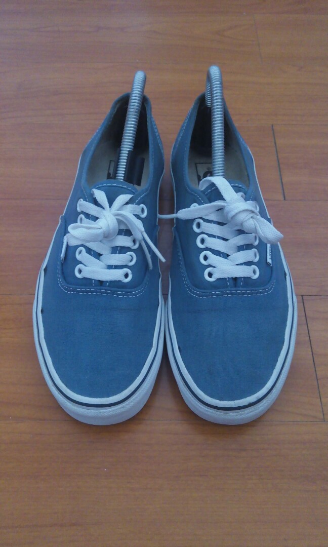 Distraktion Streng smart VANS Authentic Navy Blue, Women's Fashion, Footwear, Sneakers on Carousell