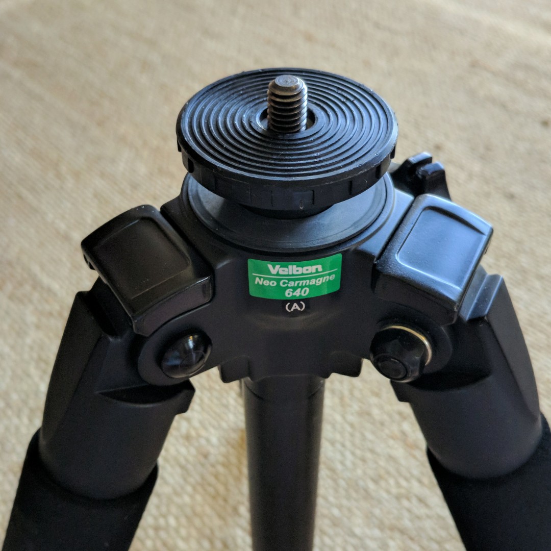 Velbon Neo Carmagne 640 Carbon Fiber Tripod, 攝影器材, 攝影配件