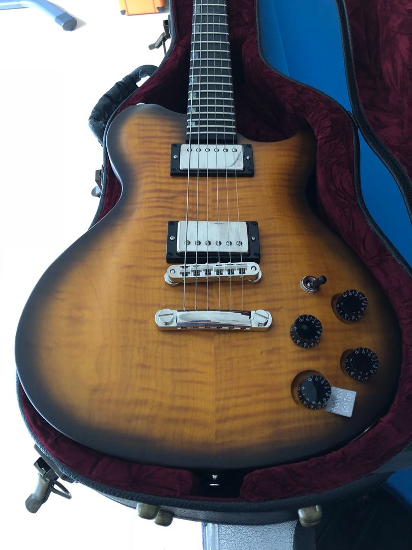 WASHBURN CUSTOM SHOP WI 68 STS, Hobbies & Toys, Music & Media, Musical