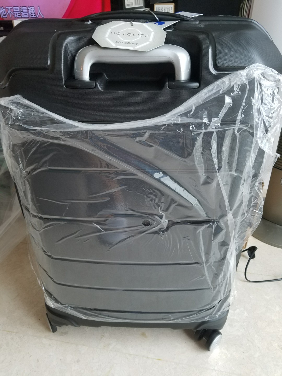 samsonite octolite 68cm spinner luggage