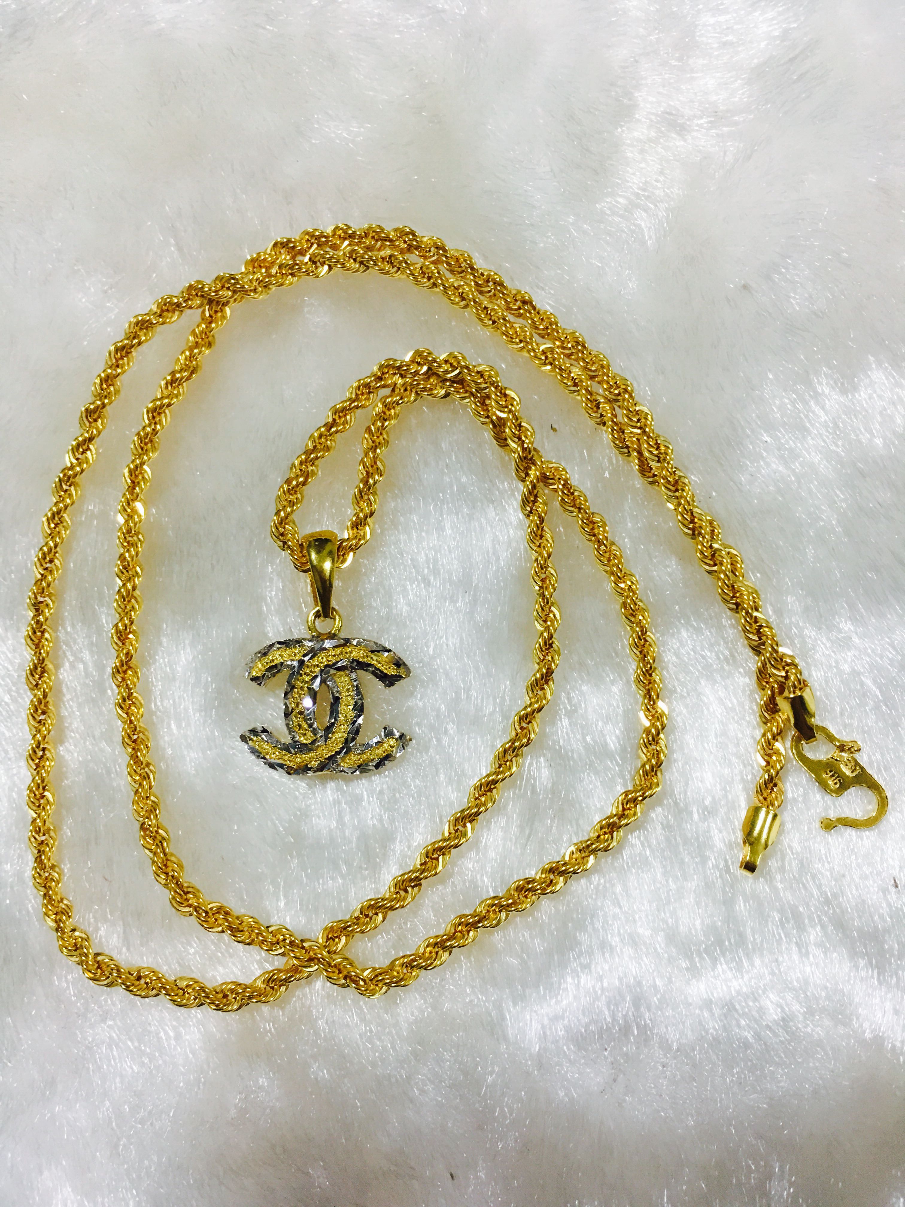 Cc gold necklace hot sale