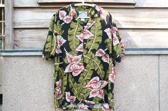 夏威夷衫美製古著hawaiian Shirt 和柄花柄火鶴花rayon Viscose 嫘縈壁縮緬真絲 他的時尚 上衣在旋轉拍賣