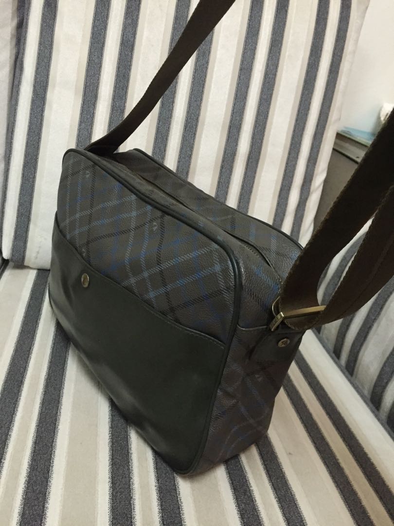 ARNOLD PALMER SLING BAG