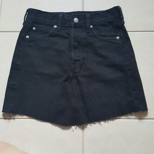 black frayed denim skirt