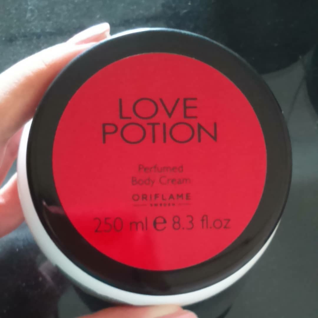 body cream oriflame love potion