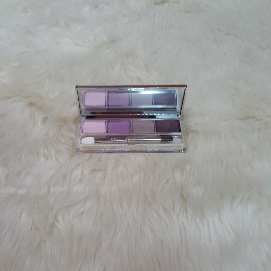 Clinique Eyeshadow Palette (Category: Makeup) located in Manila. Submitted by snowflakes.specials (Listing ID 171935983, Image 2). Description: New.