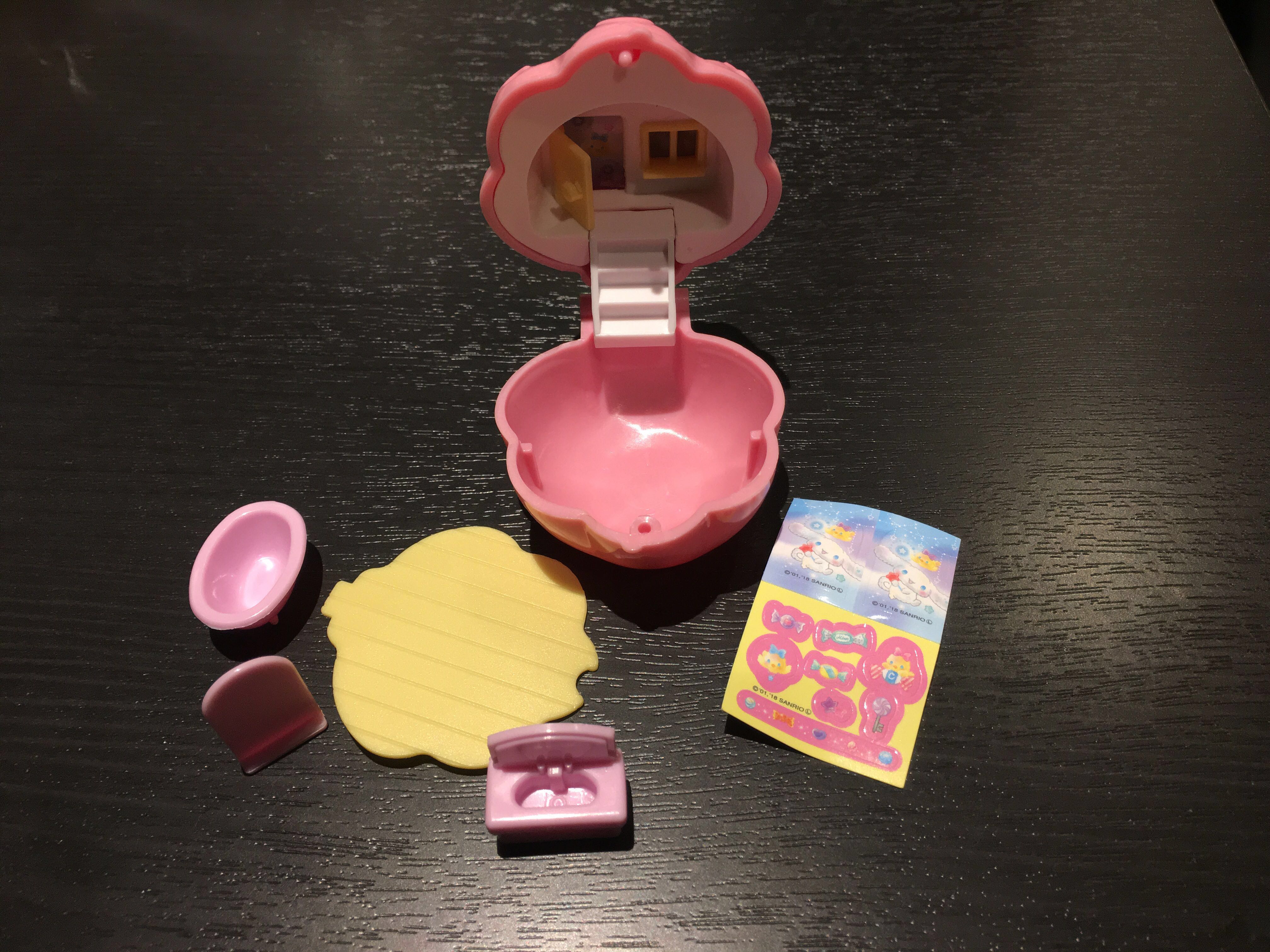 polly pocket style toys