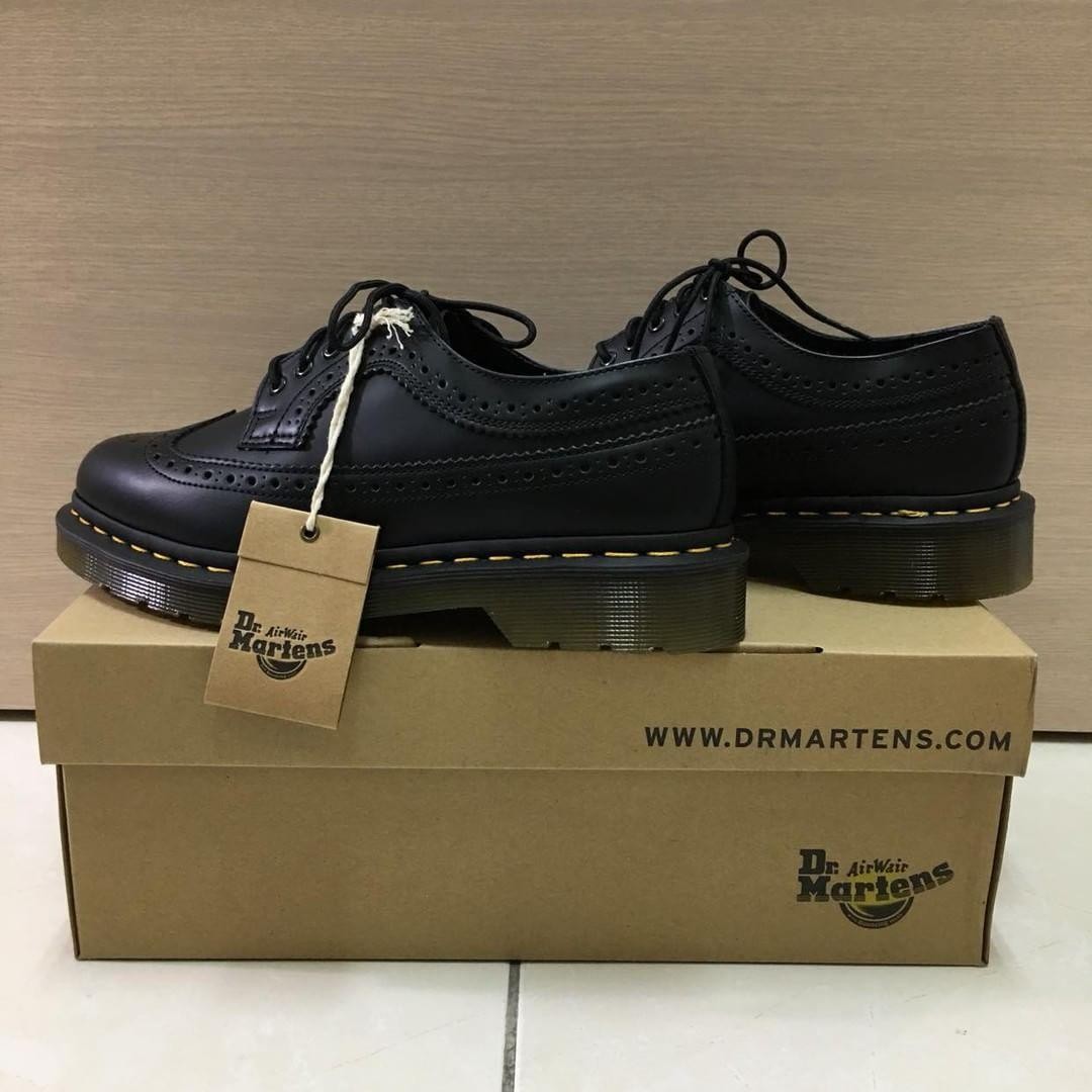 dr martens smooth 3989