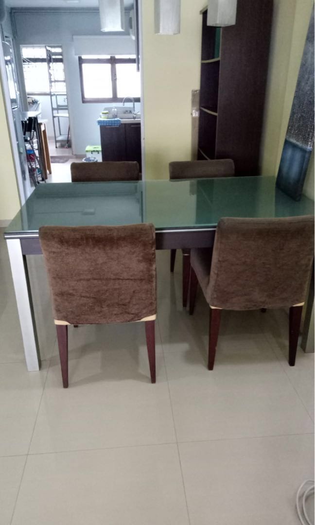 Garage Sale Metal Dining Table Set 1 Table N 4 Chairs Furniture Tables Chairs On Carousell
