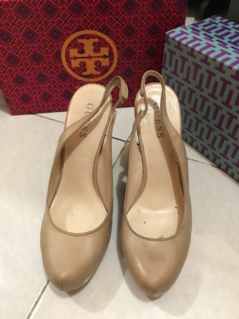 guess nude wedges