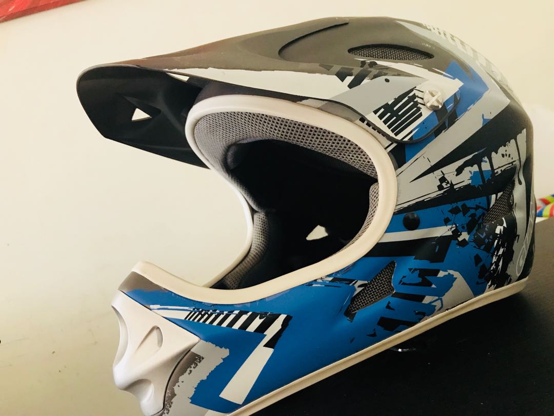 Giant full cheap face helmet